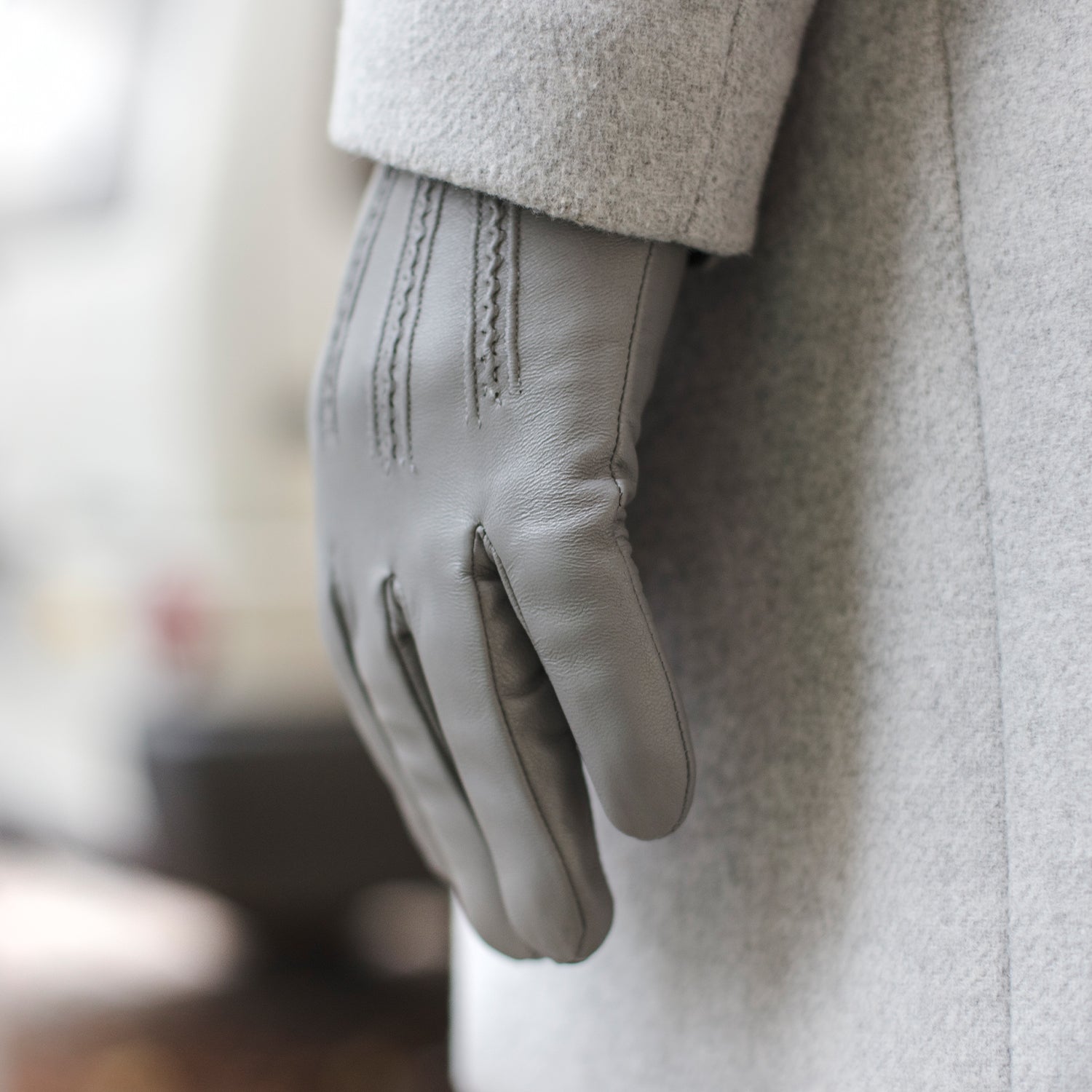 Men's Leather Gloves Light Grey Shadow with stitching Retro Gloves Berlin Men's Leather Gloves Light Grey Shadow with stitching Retro Gloves Berlin