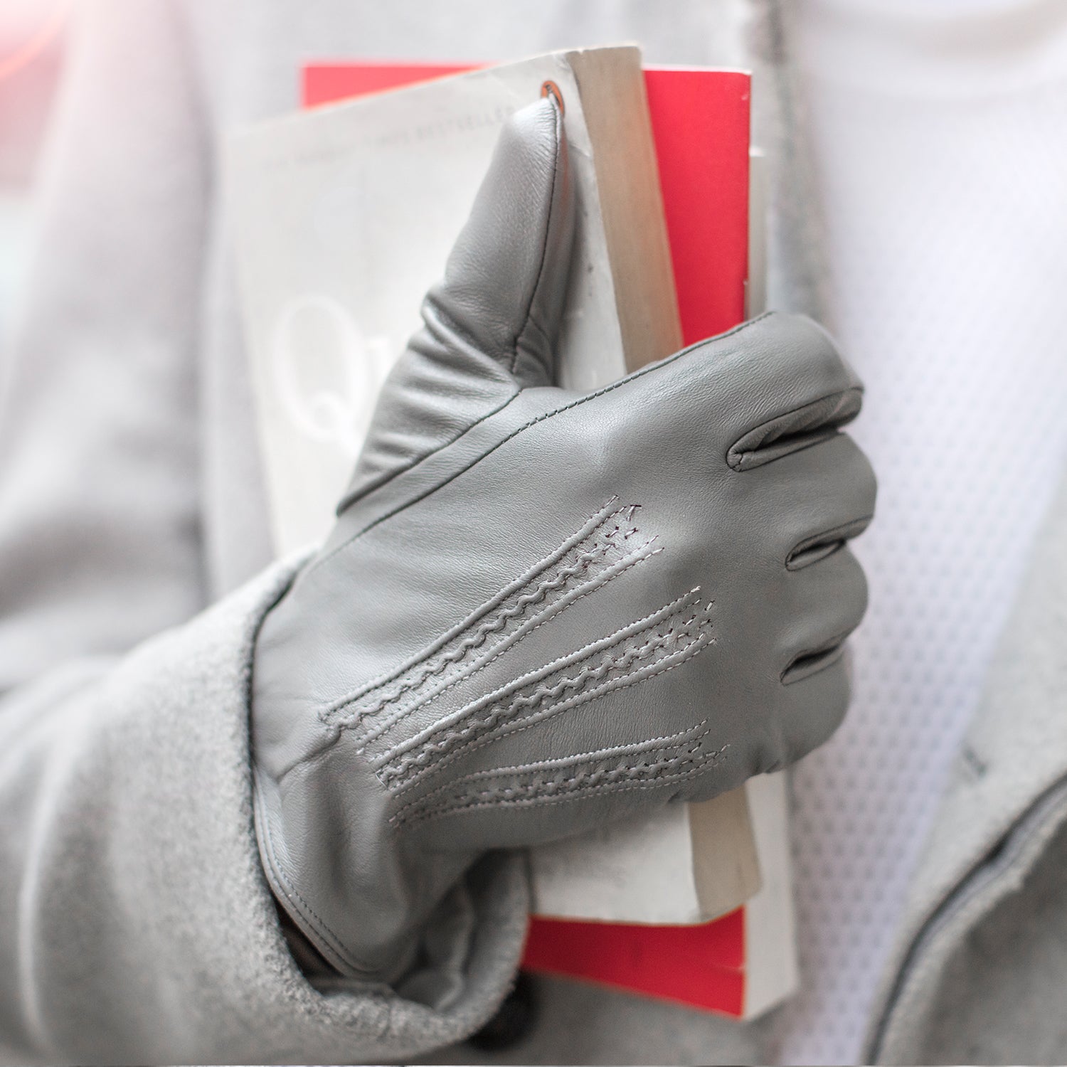Men's Leather Gloves Light Grey Shadow with stitching Retro Gloves Berlin Men's Leather Gloves Light Grey Shadow with stitching Retro Gloves Berlin